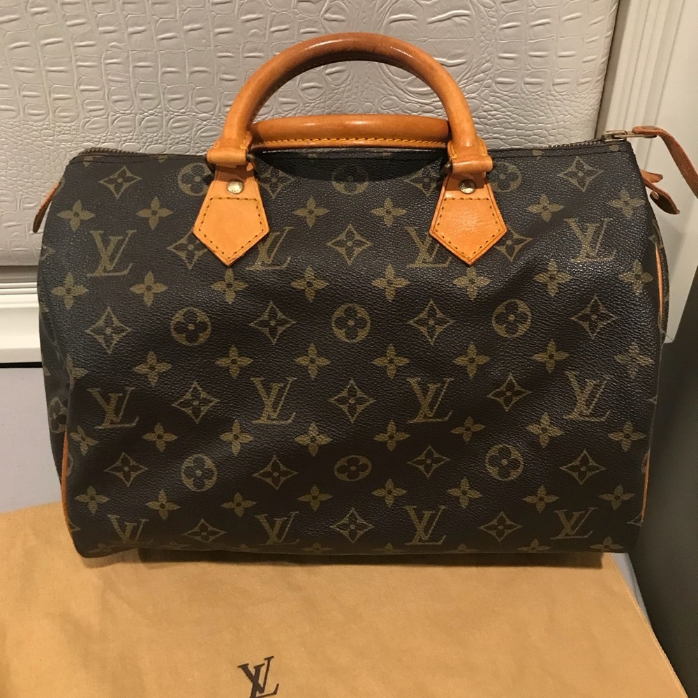 ⭐️AUTHENTIC LV SPEEDY30✨
